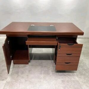 1400mm Executive Desk in Nairobi – Modern Office Desk for Professionals
