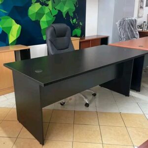 1.4m Executive Desk in Nairobi – Stylish & Durable Office/Study Desk