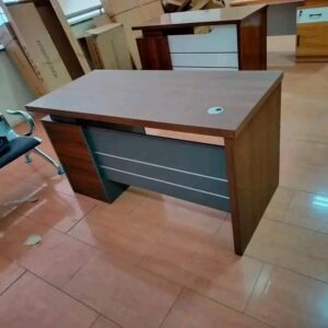 1.4m Executive Desk in Nairobi – Sleek Office Solution